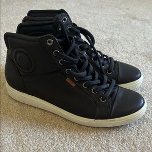 Ecco Women’s Black High-Top Sneakers